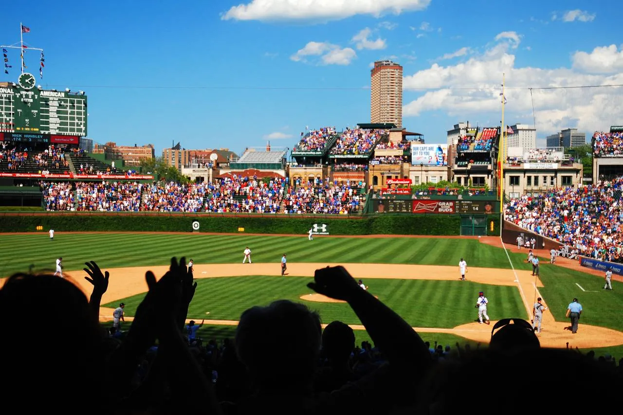 野球好きな異性と出会う方法