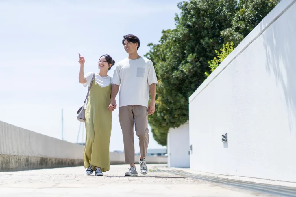 デートをするカップル