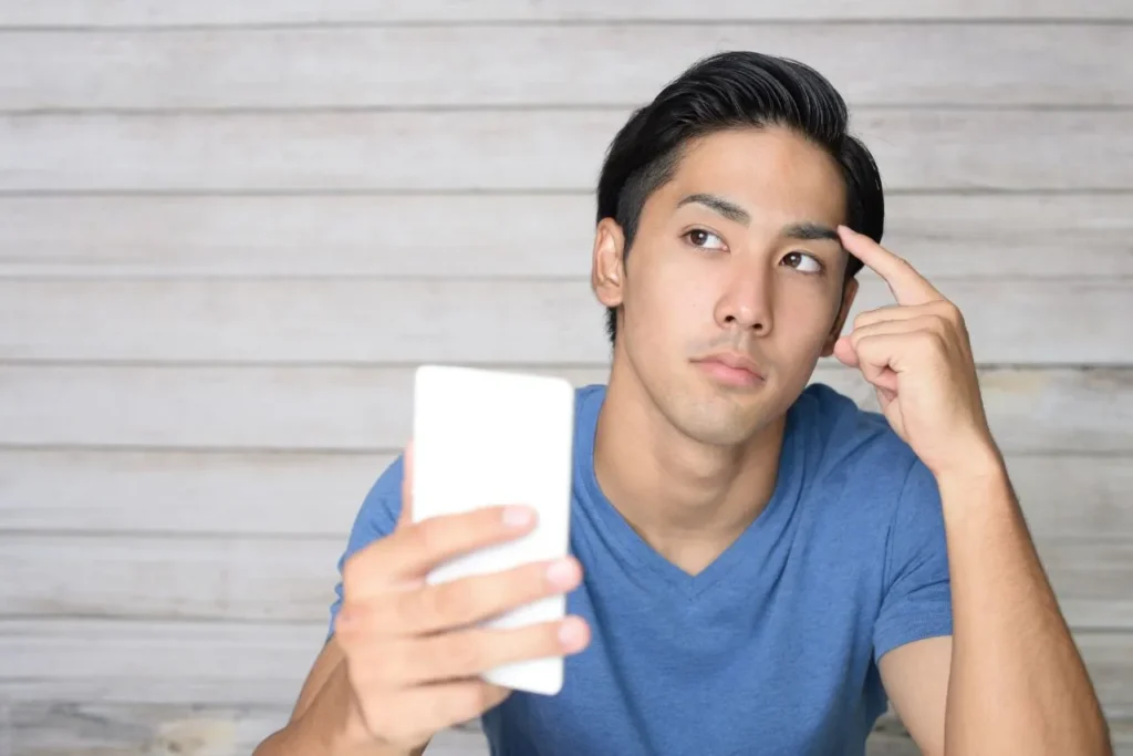 マッチングアプリで男性がモテるには、プロフィールが重要！